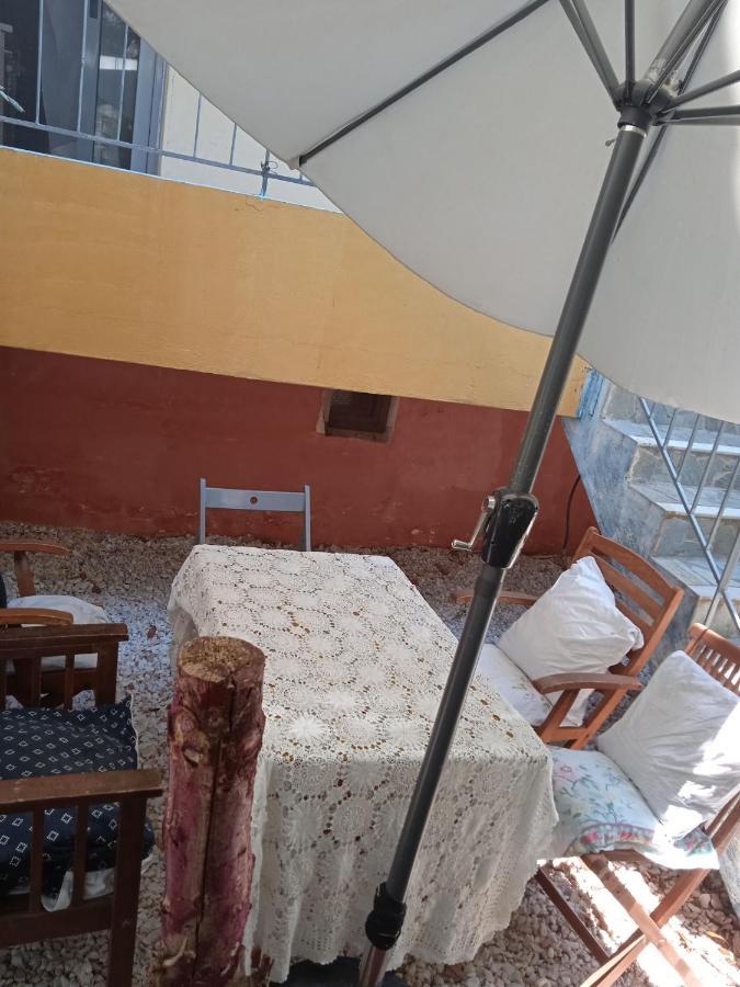 Apartment With Barbecue 1 Km Beach Афины Экстерьер фото